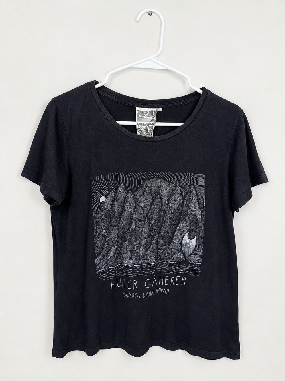 Jungmaven Hunter Gatherer Kauai Hawaii Hemp Organic Cotton Graphic Tee
